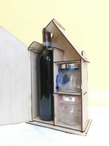 Дървена гравирана кутия за бутилка - Home