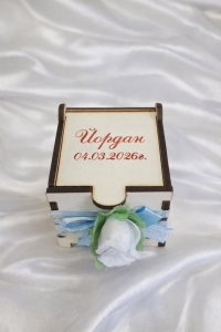Кутийка за косичка от дърво-с гравирано име
